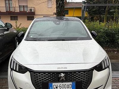 Usata Peugeot 208 GT 101 CV (74 kW) 2024 Bianco Utilitaria