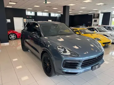 Usata Porsche Cayenne 340 CV (250 kW) 2018 Blu biskaya SUV