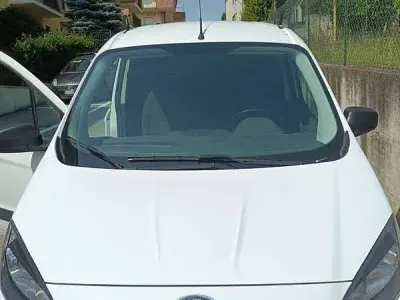 Usata Ford Transit Courier 75 CV (55 kW) 2023 Bianco Furgone