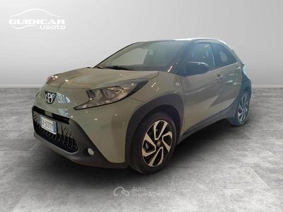 Usata Toyota Aygo X Trend 72 CV (52 kW) 2024 Verde SUV