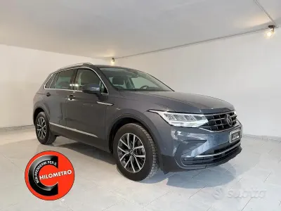 Usata VW Tiguan Style 151 CV (111 kW) 2023 Grigio SUV