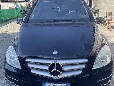 Begagnad Mercedes B180 109 HK (80 kW) 2009 Minibuss
