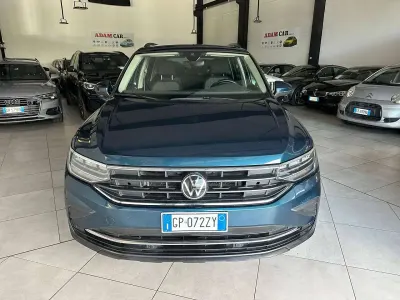 Usata VW Tiguan Life 150 CV (110 kW) 2023 Blu/azzurro SUV