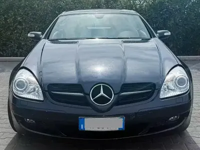 Usata Mercedes SLK200 163 CV (119 kW) 2006 Bluazzurro Cabrio