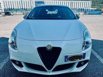 Usata Alfa Romeo Giulietta 109 CV (80 kW) 2010 Bianco Utilitaria