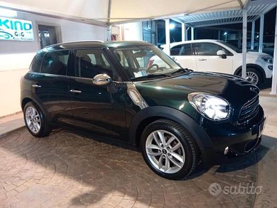 Usata Mini Cooper D Countryman 89 CV (65 kW) 2014 Verde SUV
