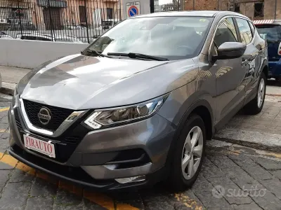 Usata Nissan Qashqai 116 CV (85 kW) 2020 Grigio SUV