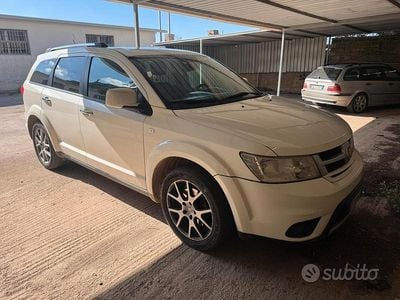 Usata Fiat Freemont Lounge 170 CV (125 kW) 2014 Bianco SUV