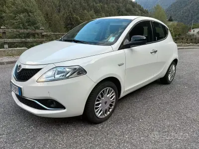 Usata Lancia Ypsilon