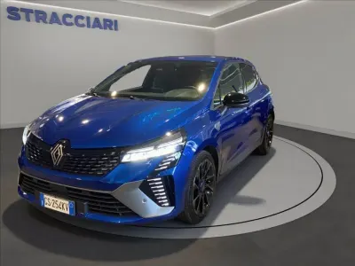 Usata Renault Clio Esprit Alpine 143 CV (105 kW) 2023 Blu metallizzato Utilitaria