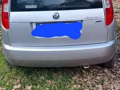 Usata Skoda Roomster 64 CV (47 kW) 2008 Argento Monovolume