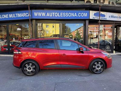 Usata Renault Clio GrandTour Business 90 CV (66 kW) 2020 Rosso Station wagon