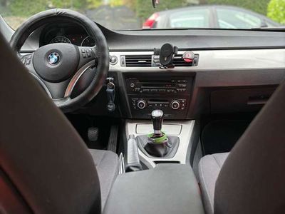 usata BMW 320 320 d Touring xdrive Attiva