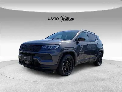Usado Jeep Compass Night Eagle 131 CV (96 kW) 2024 Negro SUV