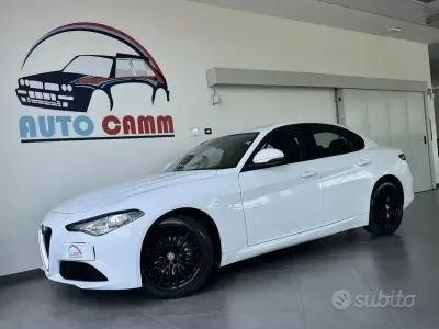 Usata Alfa Romeo Giulia Tech Edition 200 CV (147 kW) 2019 Bianco Berlina