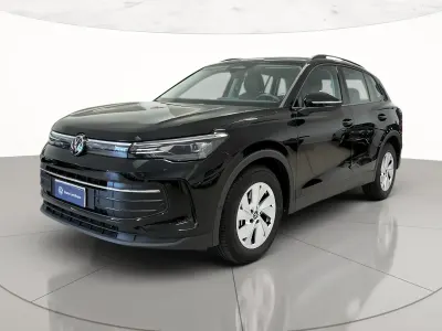 Usata VW Tiguan Life 150 CV (110 kW) 2025 Grenadill black metallizzato SUV