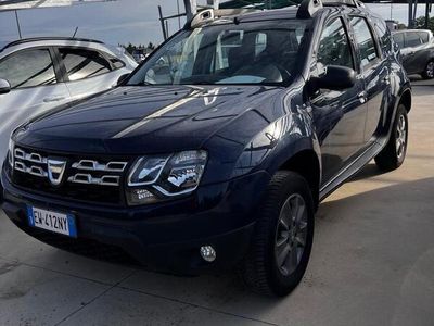 Usata Dacia Duster Lauréate 105 CV (77 kW) 2014 Blu SUV