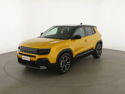 Usata Jeep Avenger EV Summit 114 kW (156 CV) 2023 Oro SUV