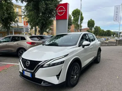 Używany Nissan Qashqai 140 KM (102 kW) 2022 Biały SUV