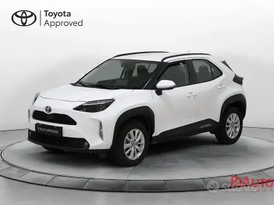 Gebraucht Toyota Yaris Cross Active 116 PS (85 kW) 2022 Weiß SUV