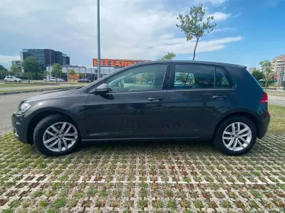 Usata VW Golf VII Business 110 CV (80 kW) 2018 Grigio Berlina