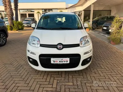 Usata Fiat Panda Lounge 75 CV (55 kW) 2012 Bianco Utilitaria