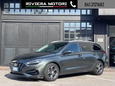 Usata Hyundai i30 Prime 119 CV (87 kW) 2023 Grigio Station wagon