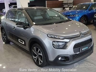 Usata Citroën C3 PureTech 110 CV (80 kW) 2023 Grigio argento/tetto nero Utilitaria