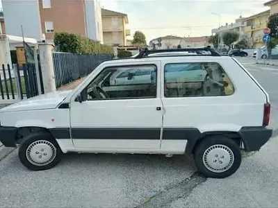 Usata Fiat Panda Young 54 CV (39 kW) 1999 Bianco Berlina