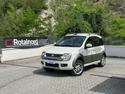 Usata Fiat Panda 69 CV (50 kW) 2010 Bianco Utilitaria