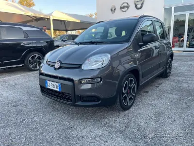 Käytetty Fiat Panda S 70 HP (51 kW) 2022 Viistoperä
