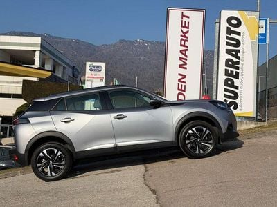 Usata Peugeot 2008 Allure 102 CV (75 kW) 2021 Argento SUV