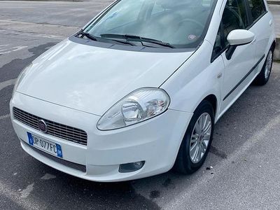 Usata Fiat Grande Punto 90 CV (66 kW) 2008 Bianco Utilitaria