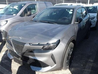 Nuova Alfa Romeo Junior 114 kW (156 CV) 2025 Grigio scuro SUV