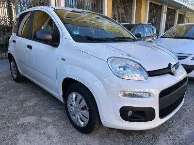 Begagnad Fiat Panda Lounge 69 HK (50 kW) 2017 Vit Halvkombi