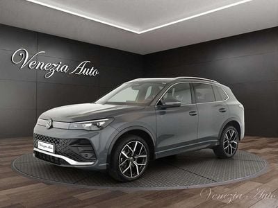 Usata VW Tiguan R-line 193 CV (141 kW) 2025 Grigio SUV