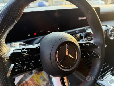 Usata Mercedes 180 AMG line 136 CV (100 kW) 2023 Grigio Berlina