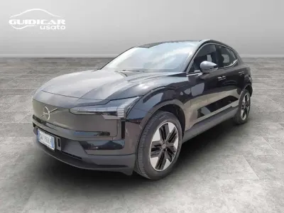 Usata Volvo EX30 Core 200 kW (272 CV) 2024 Nero metallizzato SUV