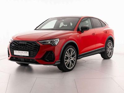 Rosso progressivo metallizzato Nuova 2025 Audi Q3 Sportback S-Line SUV | 54.900 €