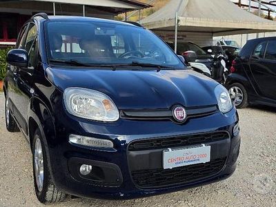 Usata Fiat Panda Lounge 69 CV (50 kW) 2015 Blu Utilitaria