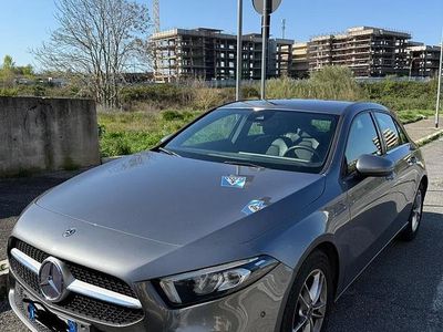 Usata Mercedes A180 136 CV (100 kW) 2021 Grigio Berlina