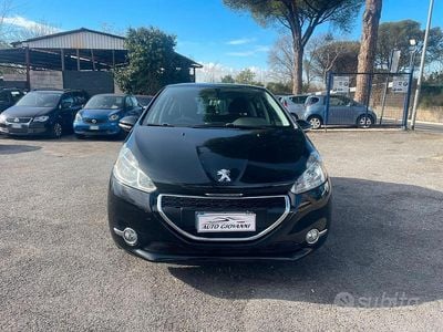 Nero Usata 2014 Peugeot 208 Access Utilitaria | 5700 € (Buon prezzo)
