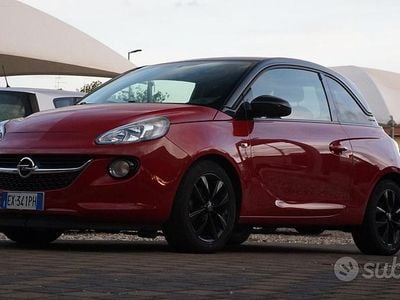 Usata Opel Adam 70 CV (51 kW) 2015 Rosso Utilitaria