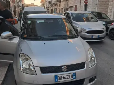 Usata Suzuki Swift 69 CV (50 kW) 2007 Grigio Utilitaria