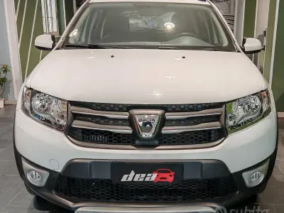 Usata Dacia Sandero Stepway 90 CV (66 kW) 2016 Bianco Berlina