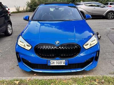 Usata BMW 116 M Sport 116 CV (85 kW) 2022 Blu/azzurro Utilitaria