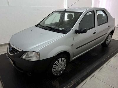 Usata Dacia Logan Lauréate 70 CV (51 kW) 2006 Grigio metallizzato Berlina