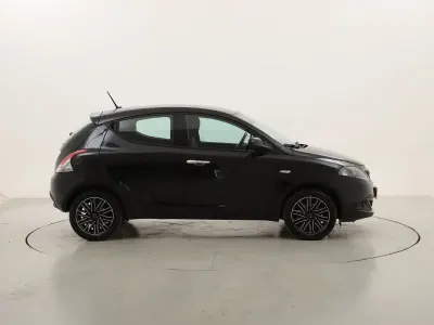 Usata Lancia Ypsilon Silver 70 CV (51 kW) 2022 Neronero Utilitaria