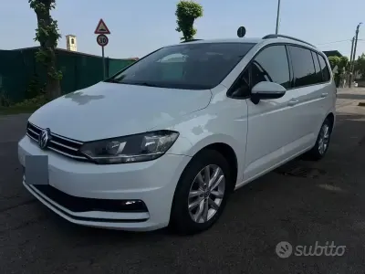 Usata VW Touran 115 CV (84 kW) 2018 Bianco Monovolume