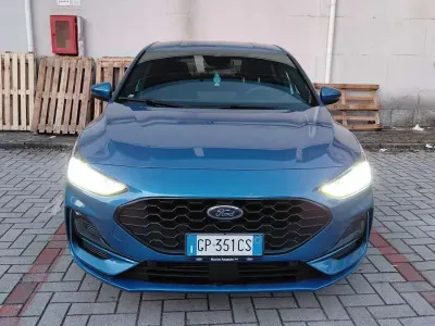 Usata Ford Focus ST-Line 125 CV (91 kW) 2023 Blu/azzurro Berlina